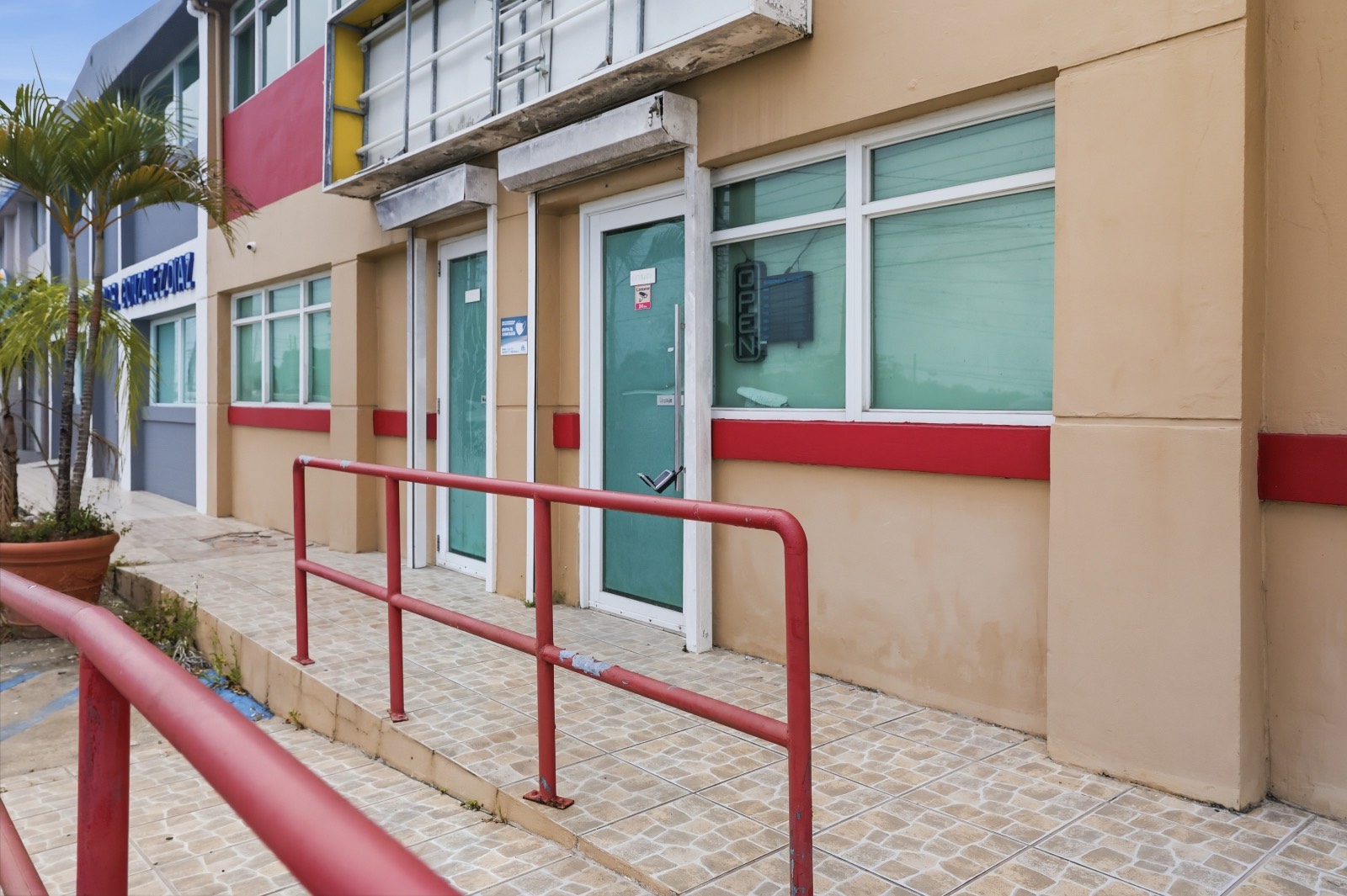 Aa6, Calle Bauhinia, Canovanas - 3