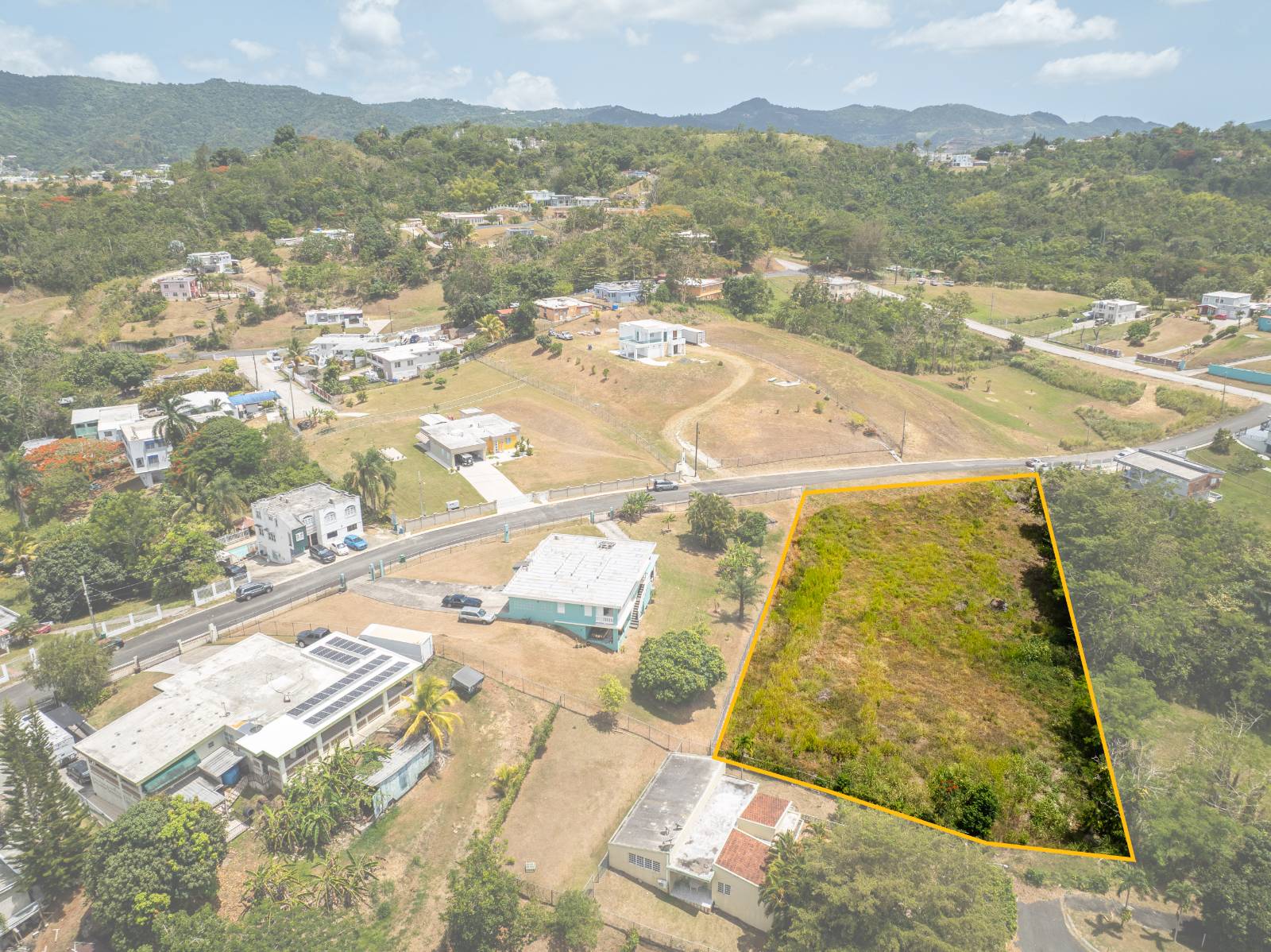 Parc 18 D, Calle B, Praderas De La Plata, Cayey - 13