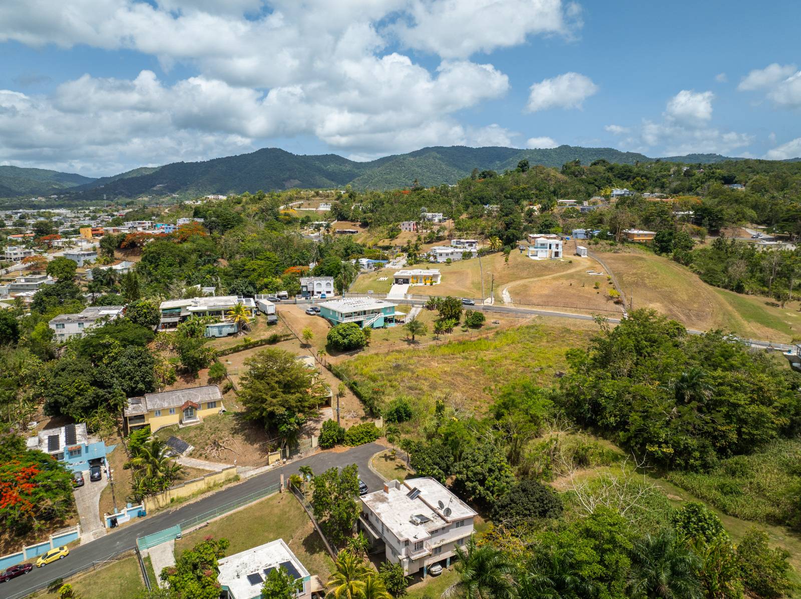 Parc 18 D, Calle B, Praderas De La Plata, Cayey - 24
