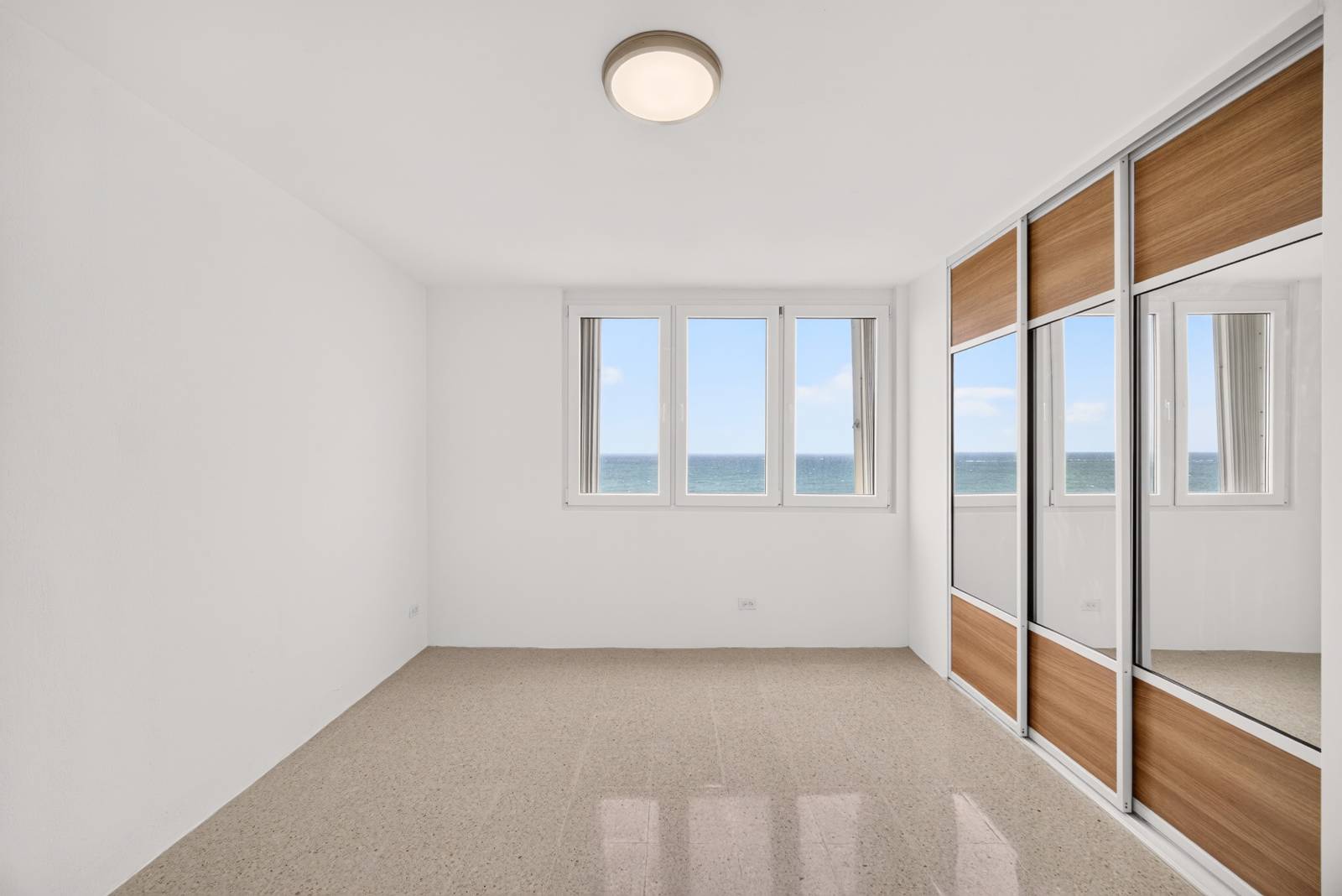 704, 3409, Ave. Isla Verde, Carolina - 10