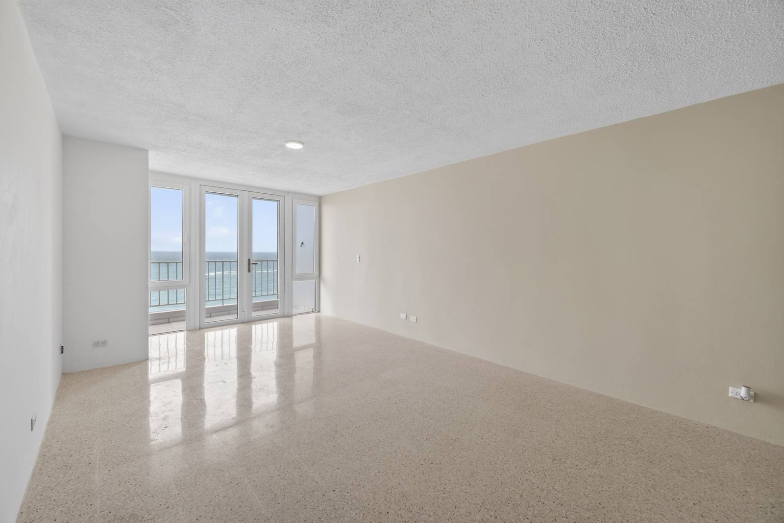 704, 3409, Ave. Isla Verde, Carolina - 7