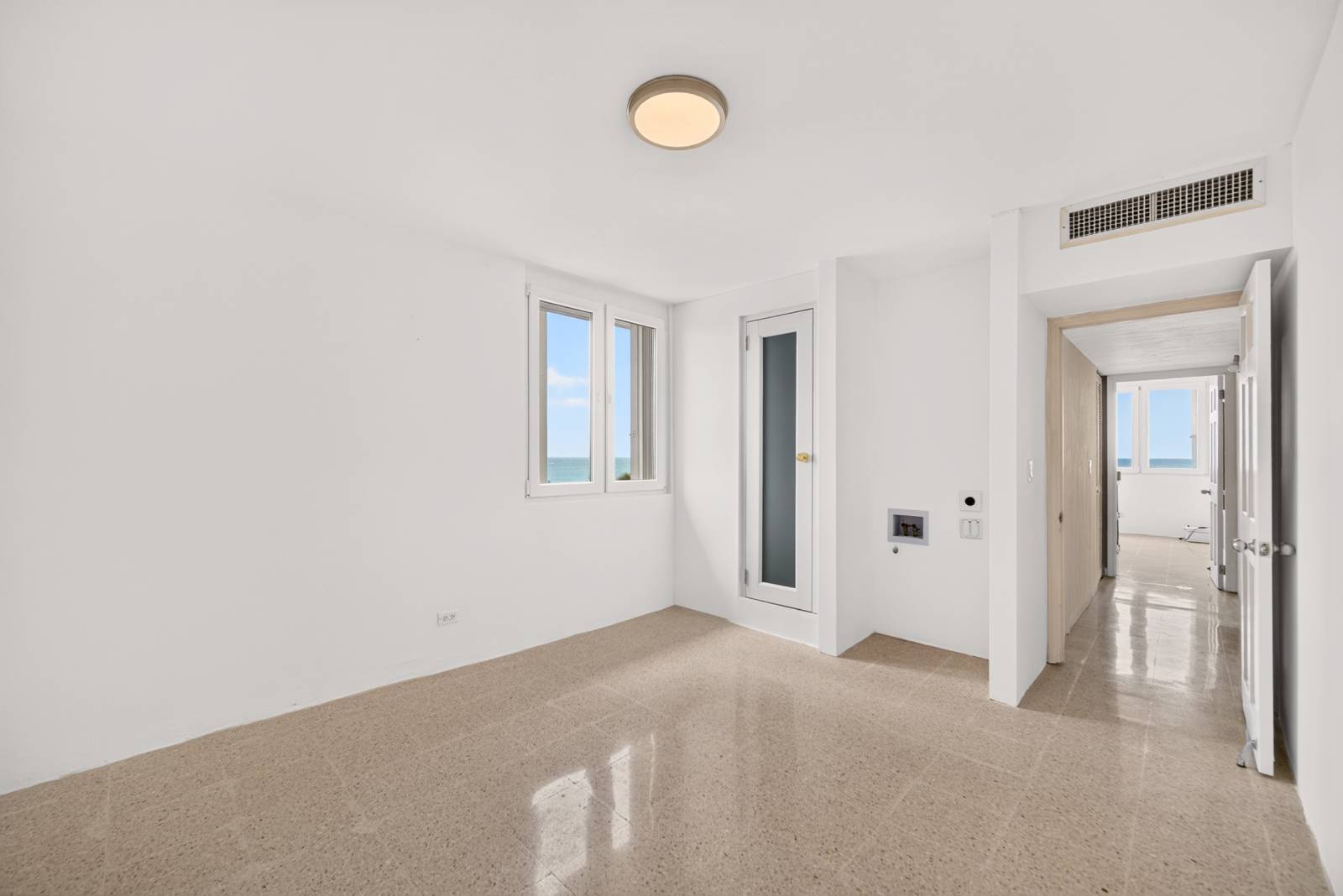 704, 3409, Ave. Isla Verde, Carolina - 8
