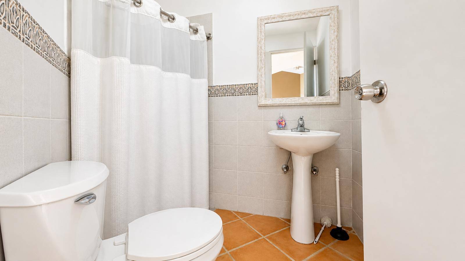37, Camino Real, Camino Del Bosque, Caguas - 37