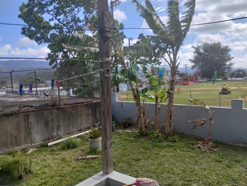 #48, Calle Santa Rosa, San German - 13