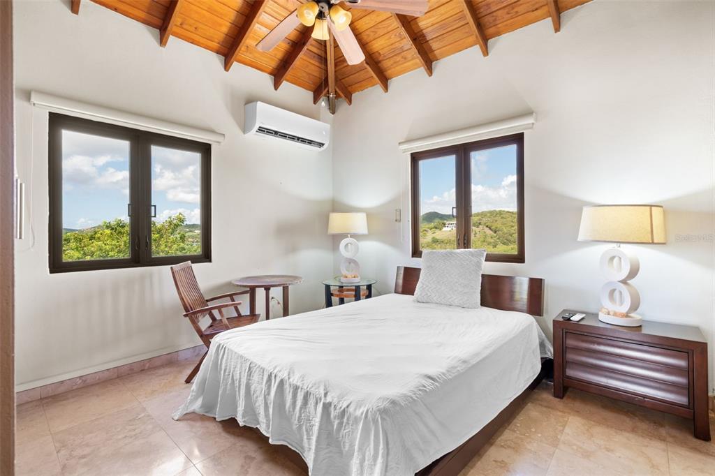 37, Barrio Frailes, Culebra - 21