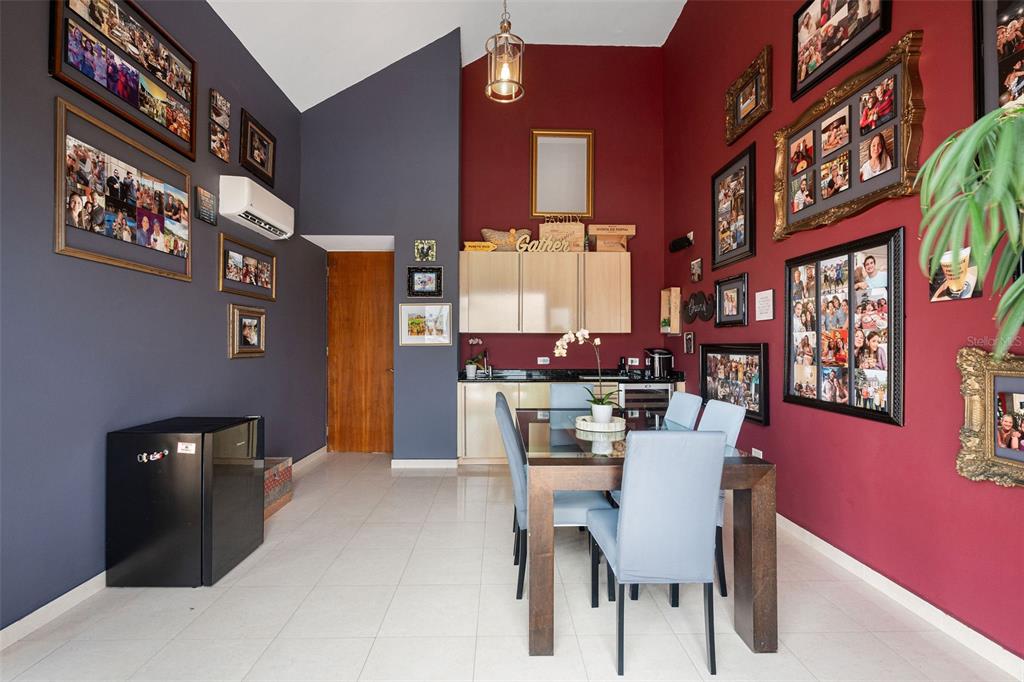2 A6, 1, Palma Real Ave., Guaynabo - 41