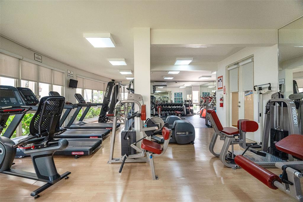2 A6, 1, Palma Real Ave., Guaynabo - 48