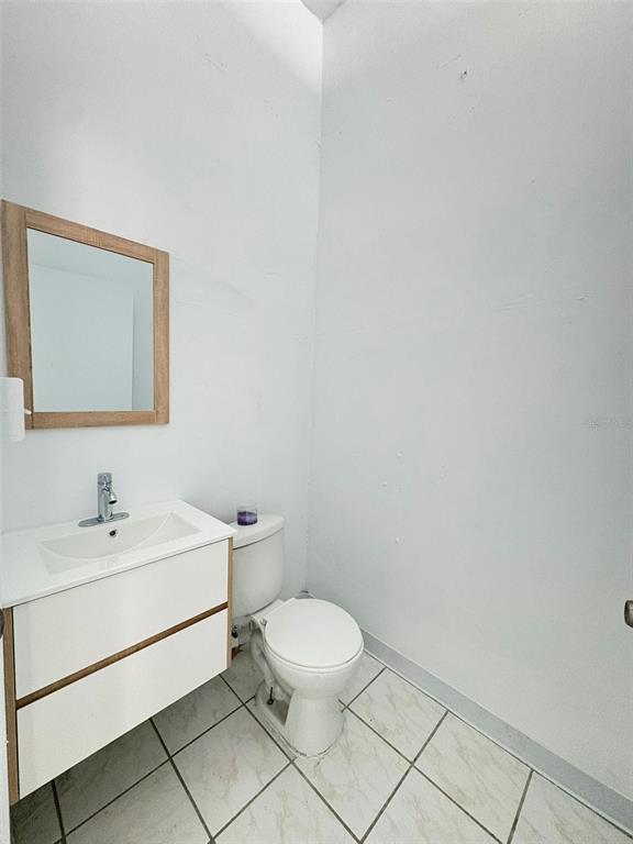 2844, Av Roosevelt, Ponce - 11