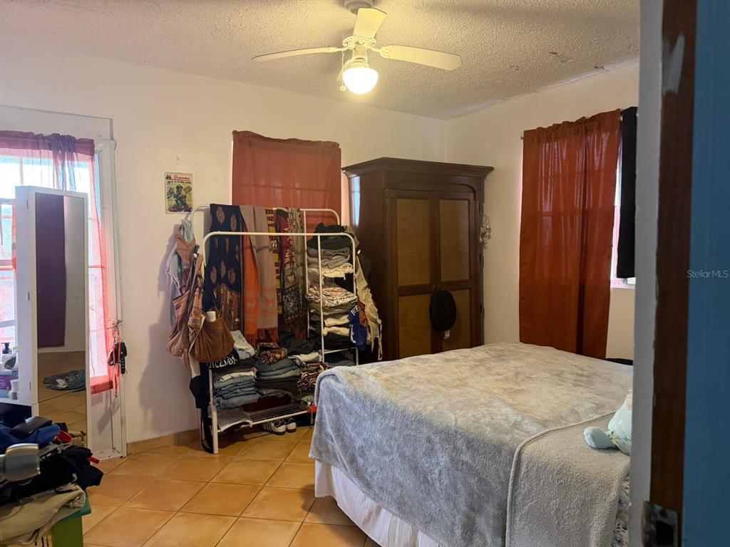 27, William Font Street, Culebra - 29