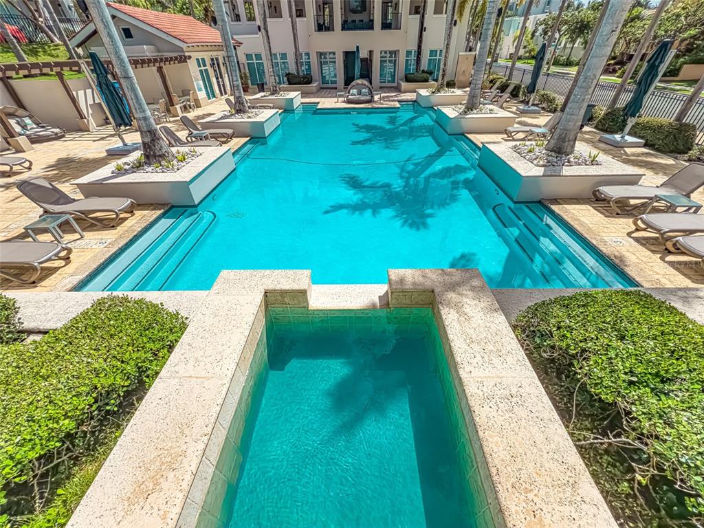 372, 00690, Cond Treasure Point, Vega Alta - 68