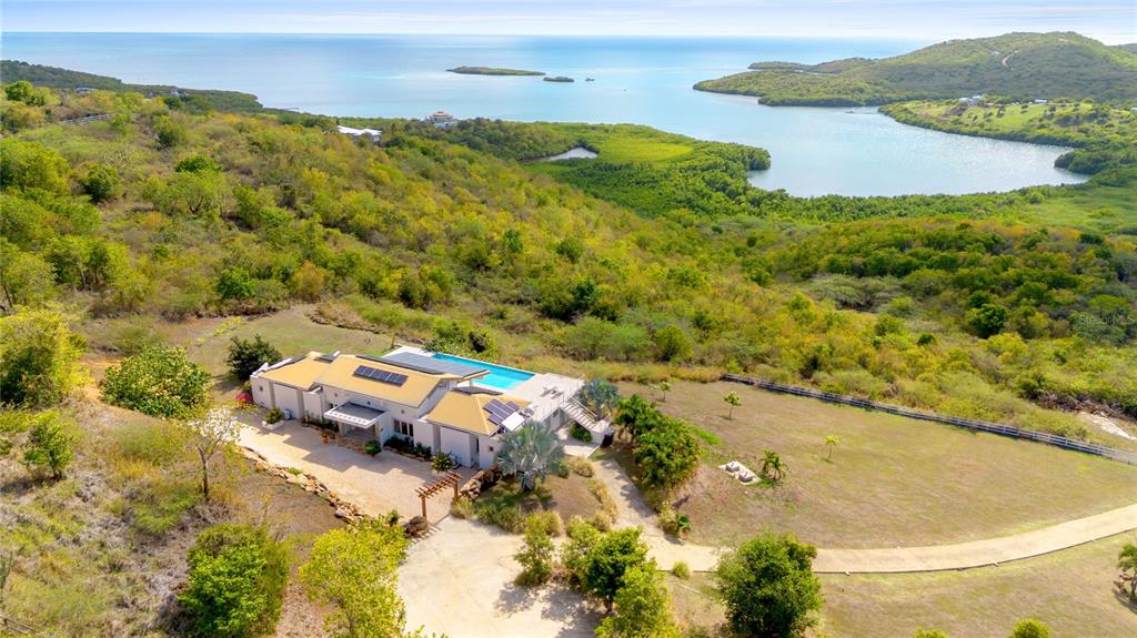 11, Barrio Frailes, Culebra - 10