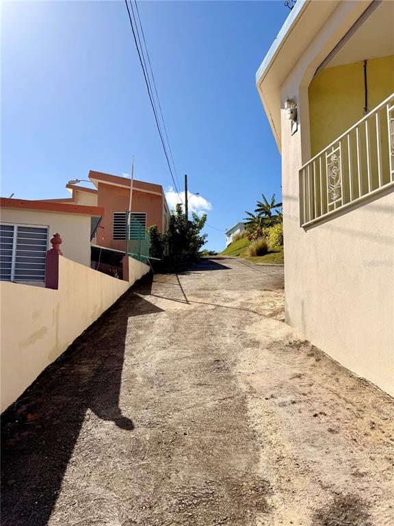 KM 2.0, 114, Route 901, Maunabo - 17