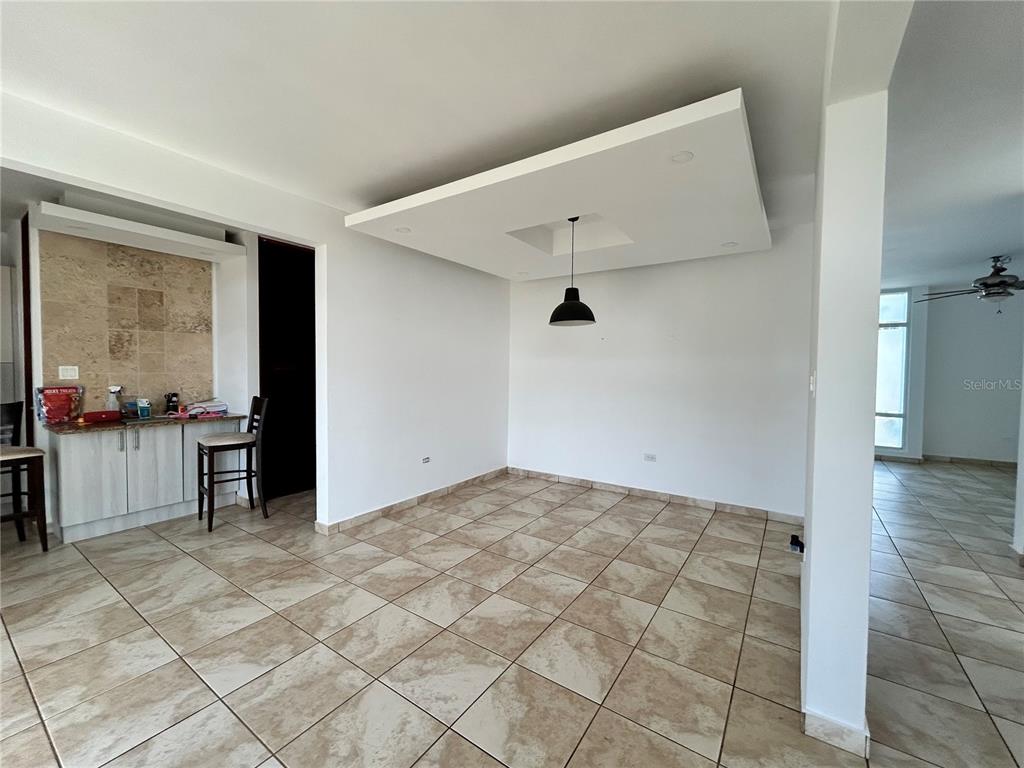 345, Calle Tulipan, Caguas - 25