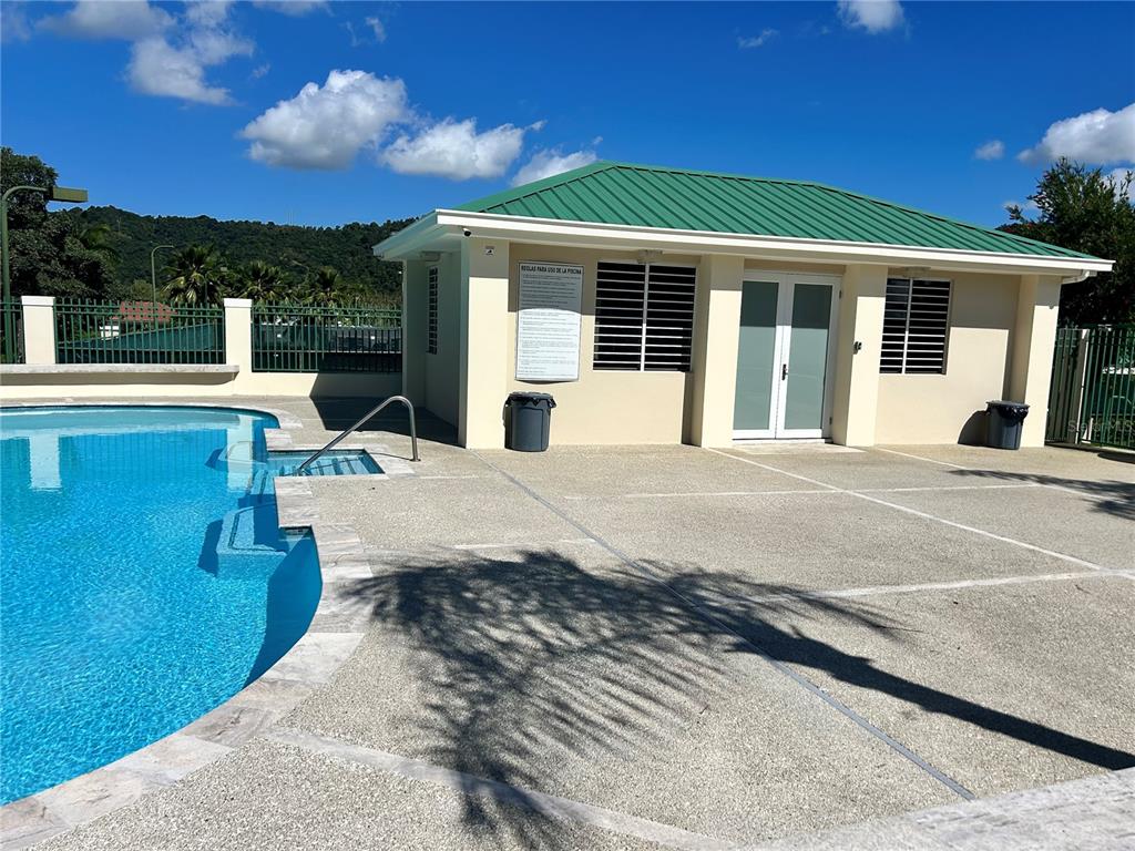 345, Calle Tulipan, Caguas - 30