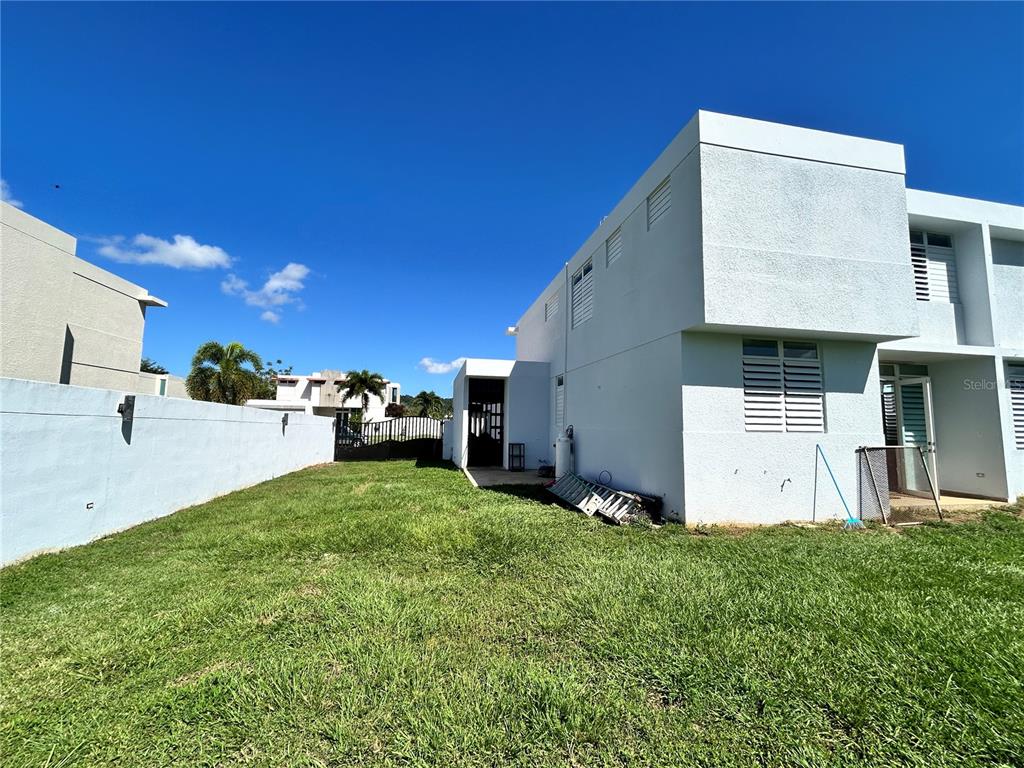 345, Calle Tulipan, Caguas - 5