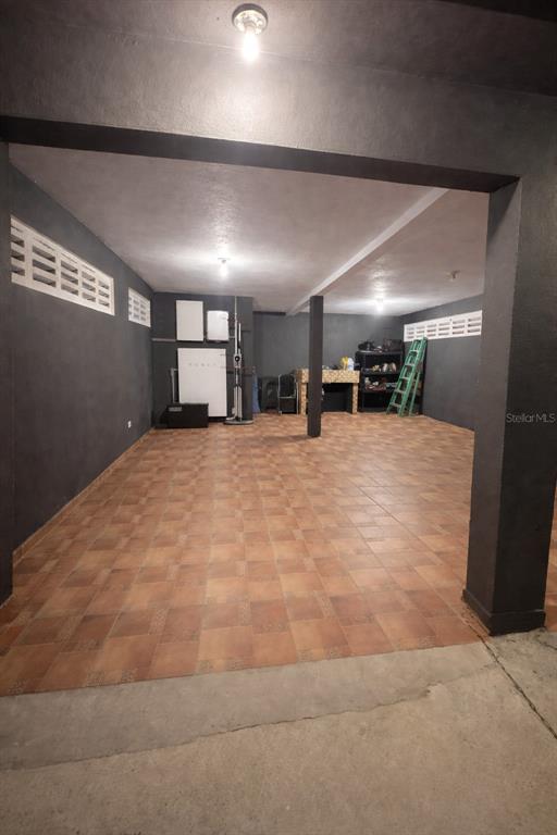 172, Rio Abajo, Cidra - 11