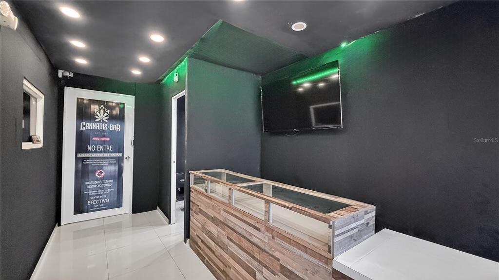 Urb. La Rosaleda Ea10, Ave. Boulevard Monroig, Toa Baja - 9
