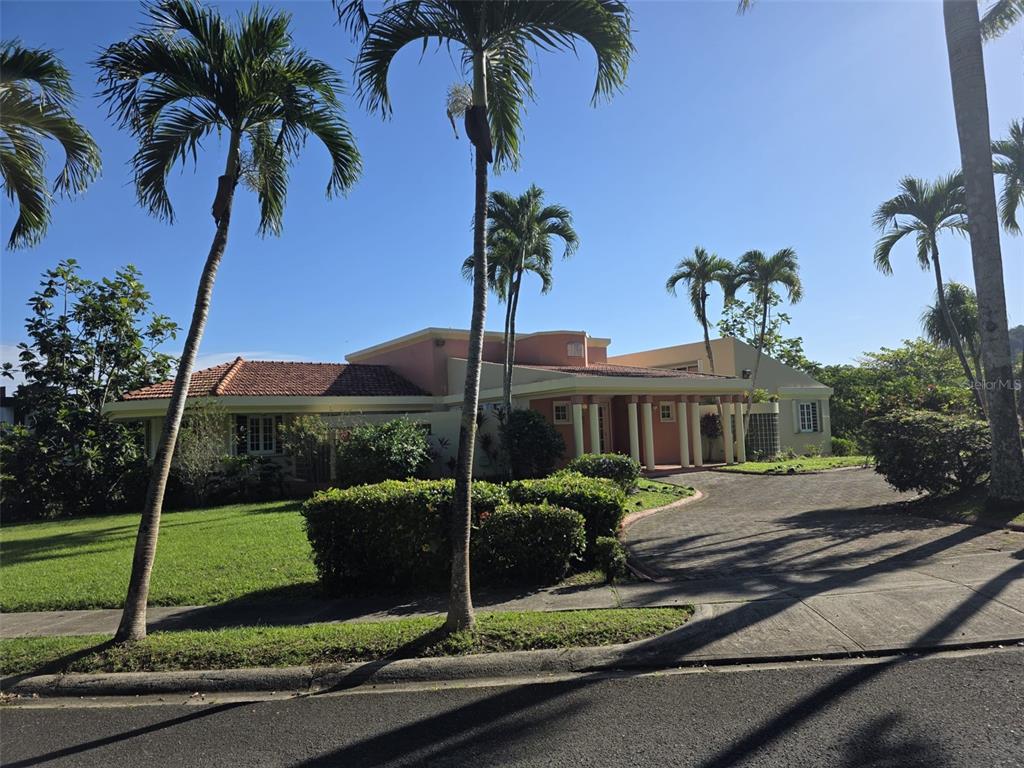 17, Del Recreo, Caguas - 1