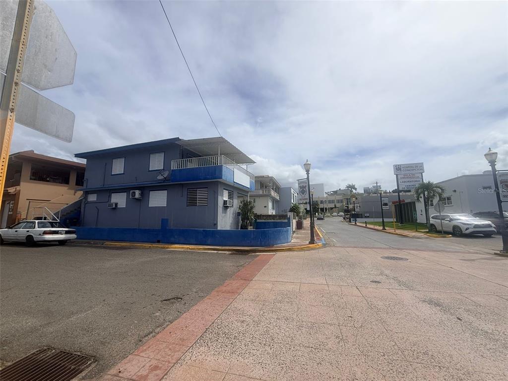 Ave. Muñoz Marín, Ave. Muñoz Marín, Esq. General Duvergé, Hormigueros - 5