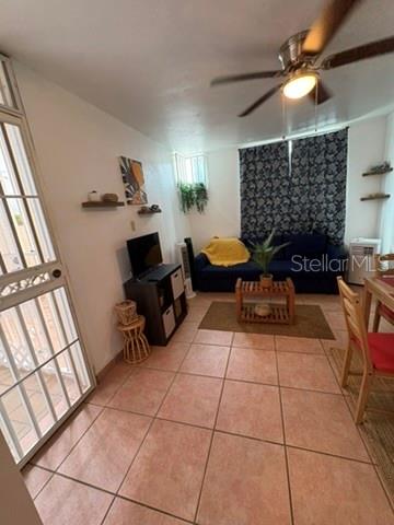 Apt E1, 14, Jose Julian Acosta, Vega Baja - 16