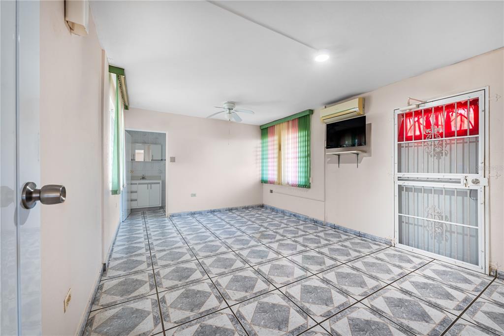 Sr 102 Km 34.0, Salamanca Dev Valencia St, San German - 12