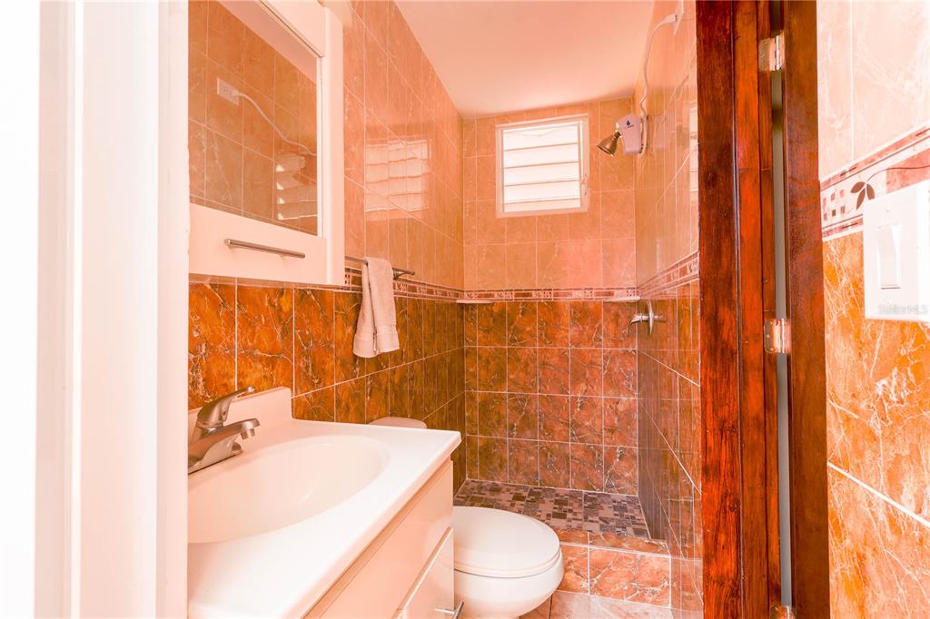 7, Calle Opalo, Aguadilla - 20