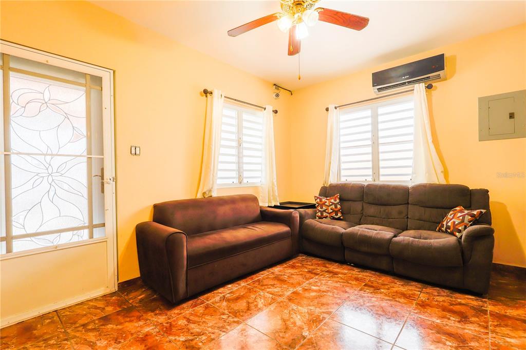 7, Calle Opalo, Aguadilla - 7