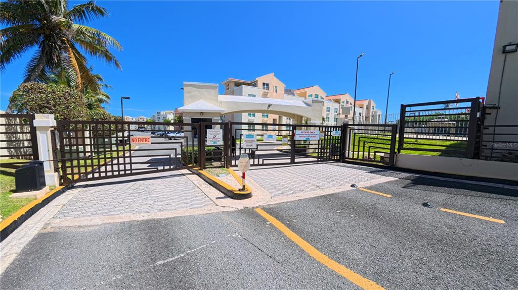 F104, 400, Cond. Haudimar Beach Apartments, Edif. F, Isabela - 36