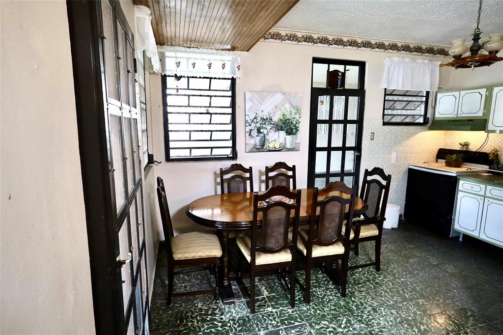JF-34, Calle 232, Country Club, Carolina - 11