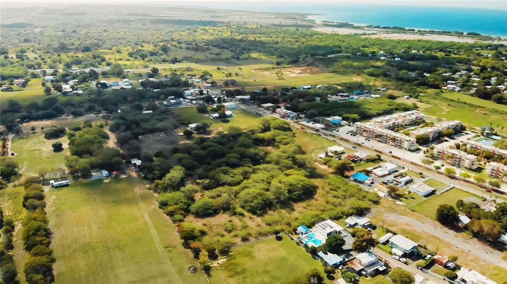 Bo. Corozo, Combate,  Carr. 301 Km Hm 7.0, Cabo Rojo - 1