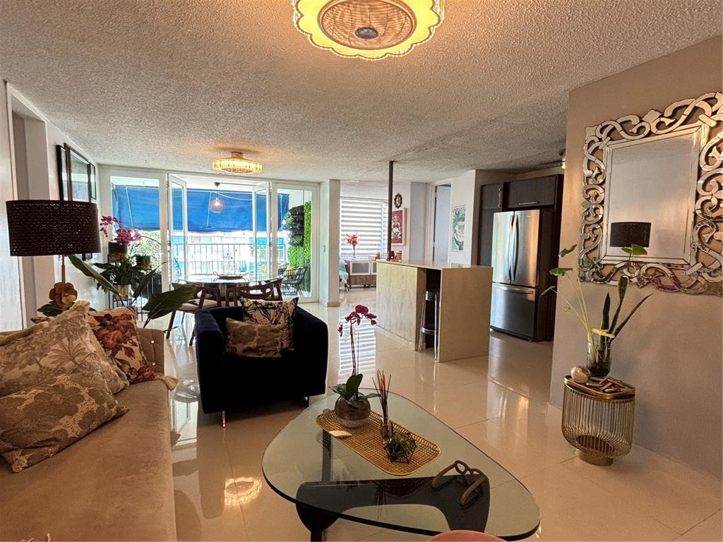 8, 1248, Av. Luis Vigoreaux, Guaynabo - 3