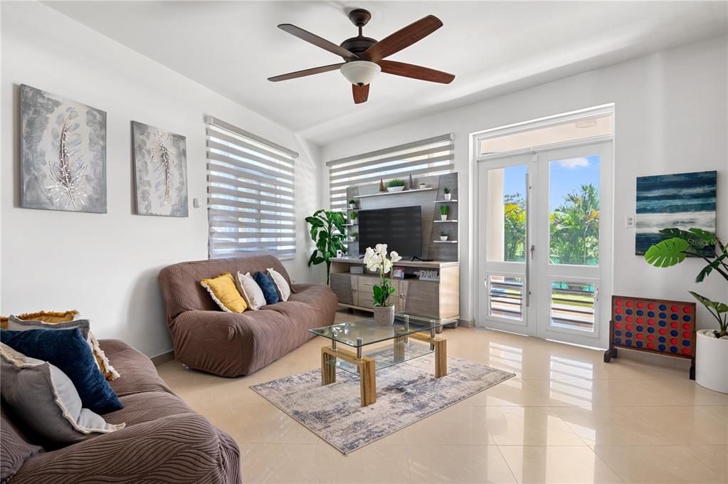 1, Calle Isamar, Isabela - 17