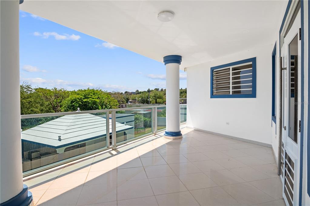 1, Calle Isamar, Isabela - 42
