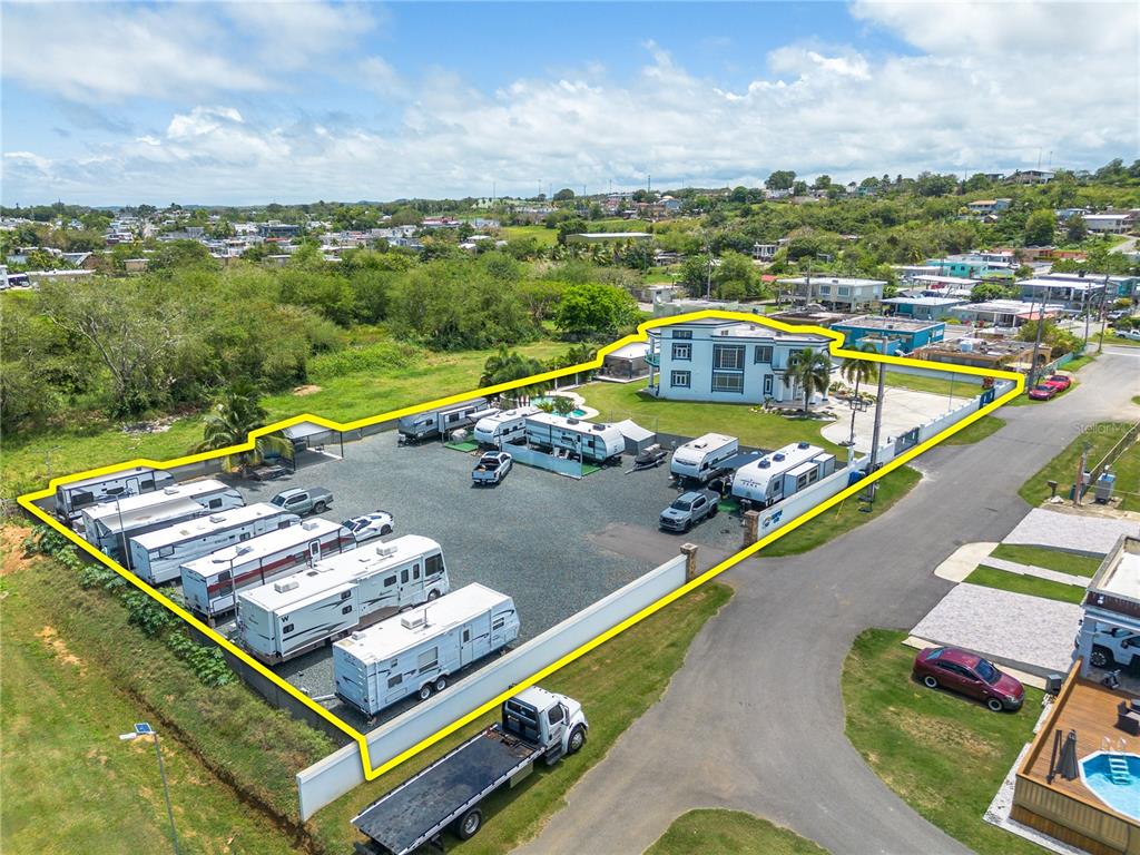 1, Calle Isamar, Isabela - 75
