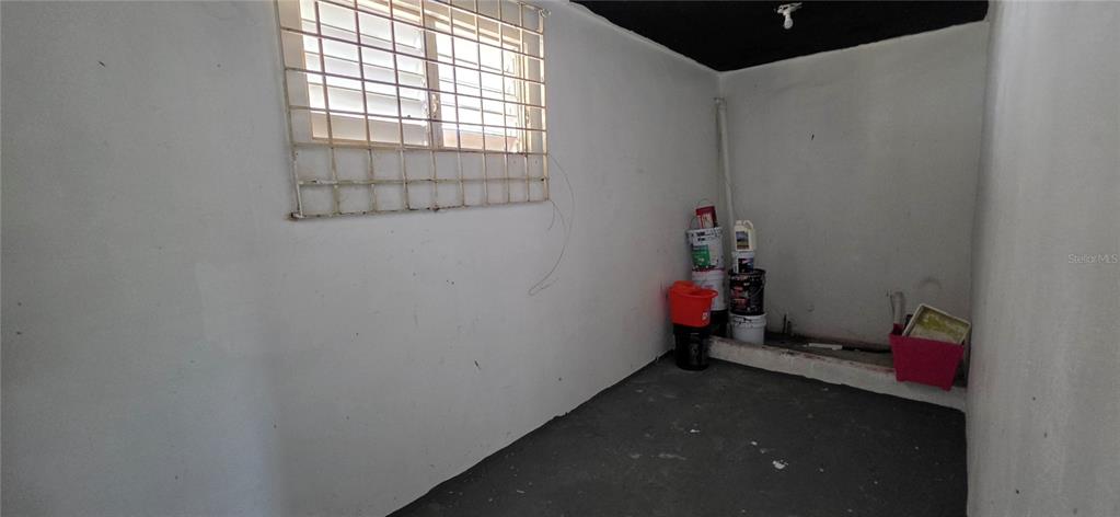 Carr #160, Almirante, Vega Baja - 33