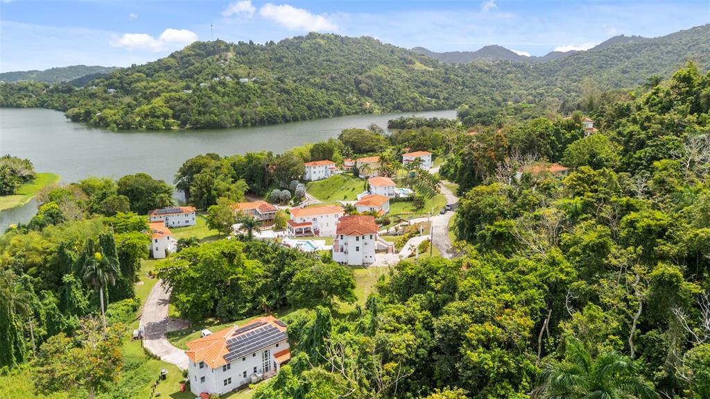 Carretera Pr-175 Km. 4.0k, Esmerald Lake Plantation, Trujillo Alto - 34