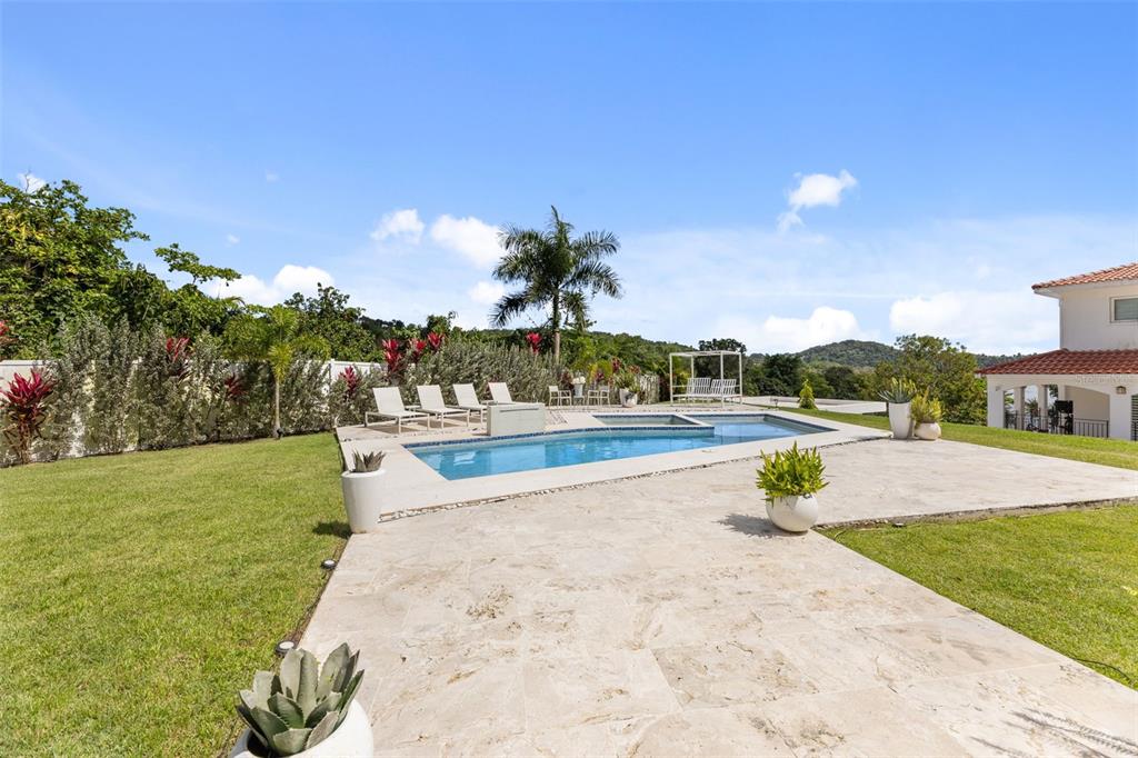 Carretera Pr-175 Km. 4.0k, Esmerald Lake Plantation, Trujillo Alto - 8