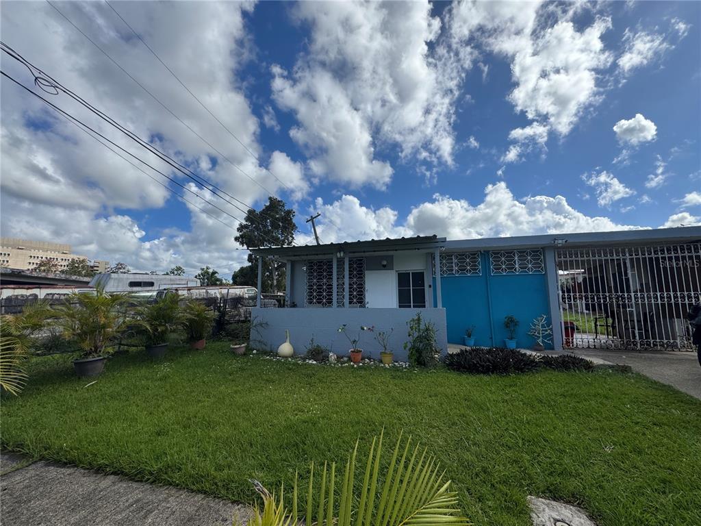 9-FF, Everada St., Bayamon Gardens, Bayamon - 1