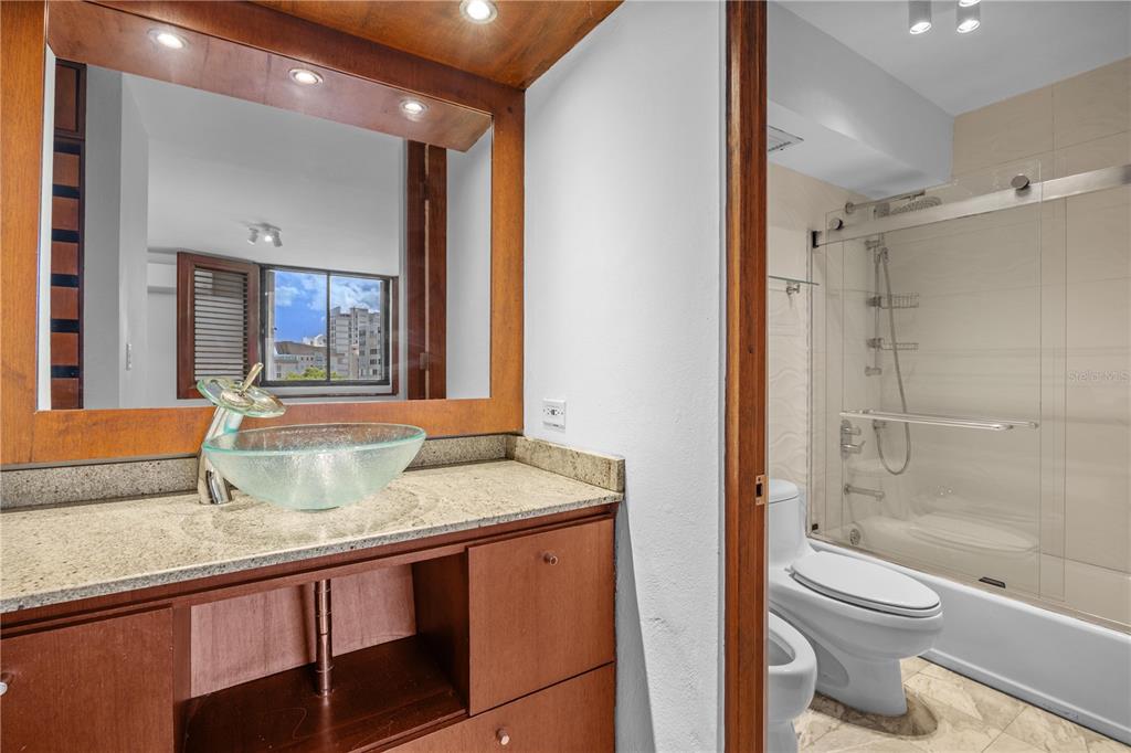 PH4, 1404, Magdalena, San Juan - 16