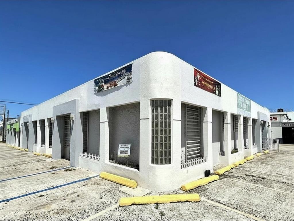 Z40, Laurel, Bayamon - 1