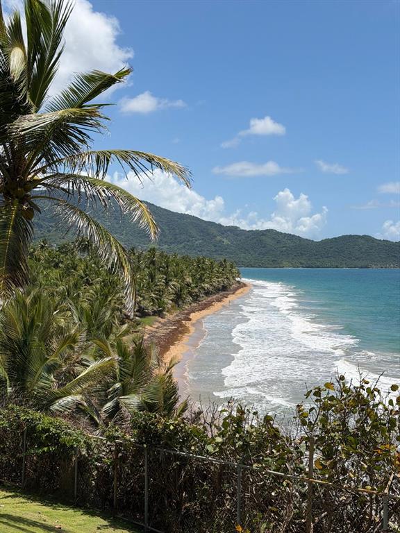 Po7760, Emajaguas Comm, Maunabo - 12
