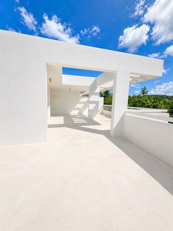 Ave. San Ignacio, Prados Del Monte, Guaynabo - 23