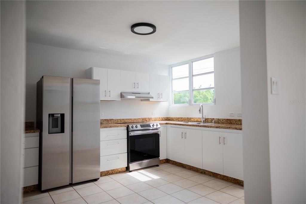 210, 29, Calle Basilio Catala, Guaynabo - 2