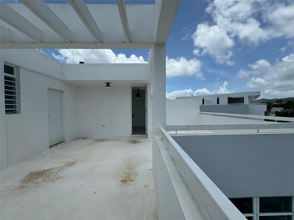 210, 29, Calle Basilio Catala, Guaynabo - 21
