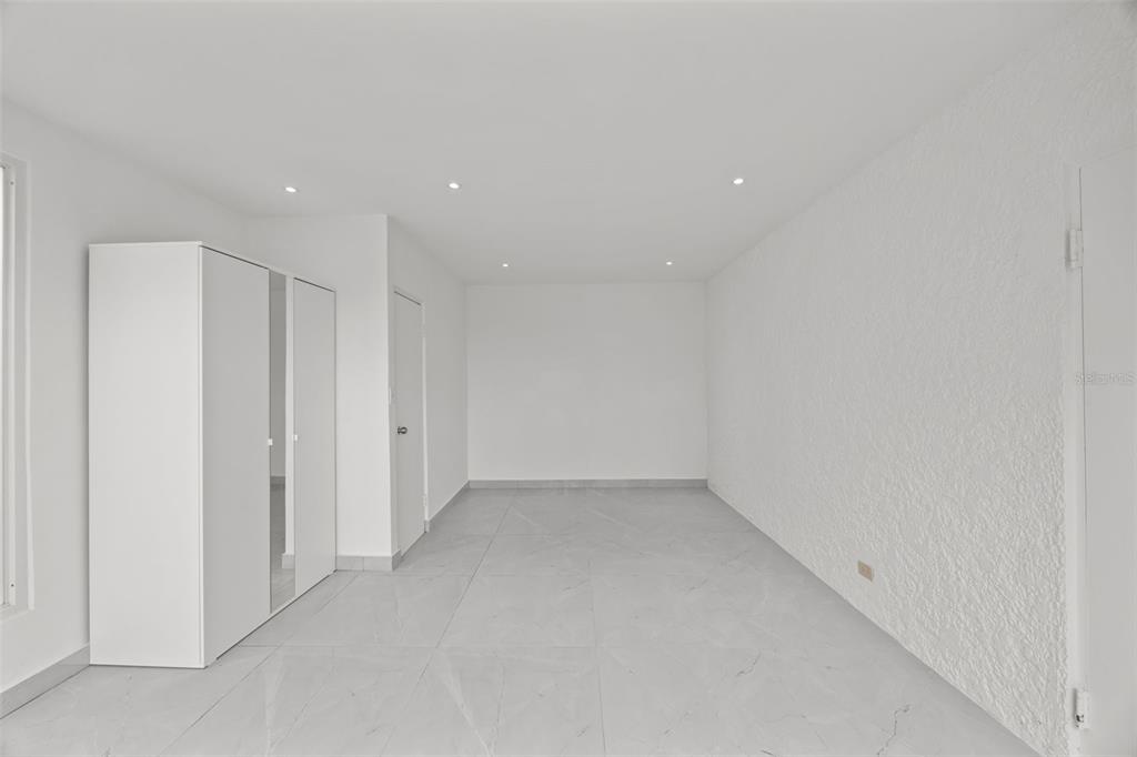 2, Calle Mar De Irlanda, Carolina - 33
