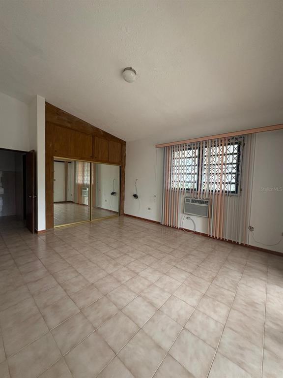 Urb El Madrigal, Marginal Norte, Ponce - 14