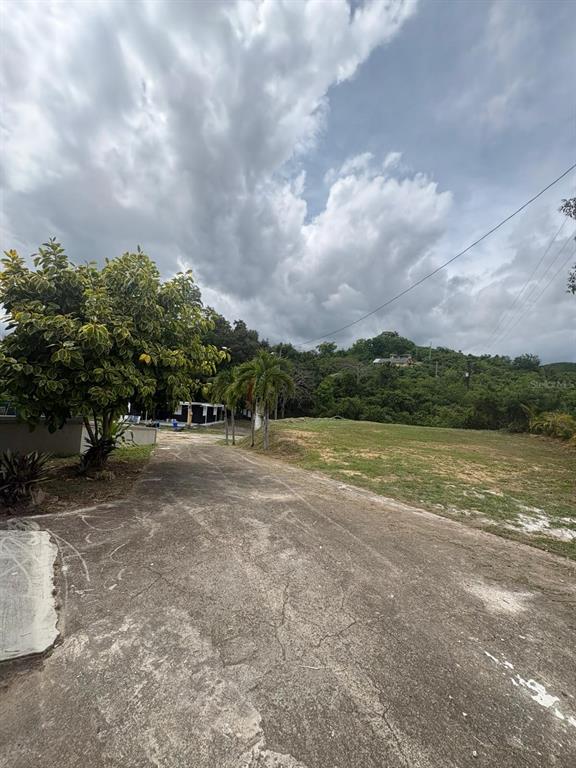 Urb El Madrigal, Marginal Norte, Ponce - 3
