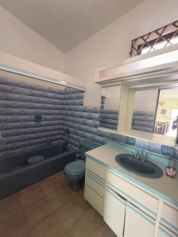 Urb El Madrigal, Marginal Norte, Ponce - 8