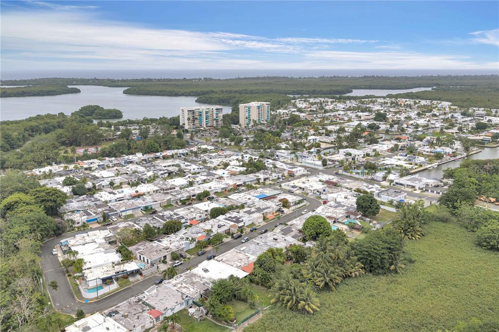 R88, Calle 7, Carolina - 18