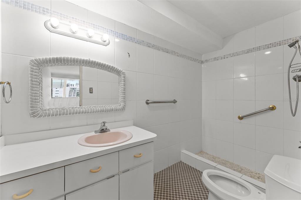 6B, 1319, Ashford, San Juan - 28